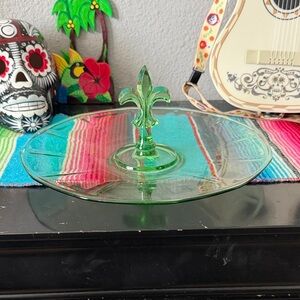 Uranium Glass Fleur-de-Lis Plate